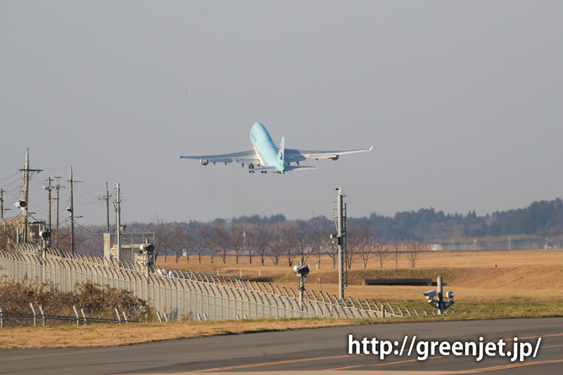大韓航空のジャンボジェット（ボーイング747-4B5）＠畑ポイント