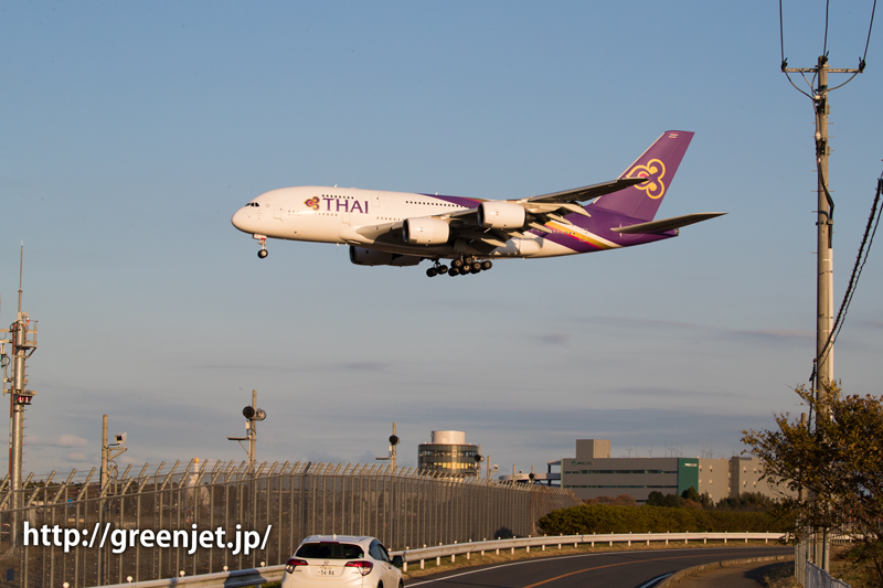 成田の畑ポイントにて撮影・タイ国際航空のエアバスA380