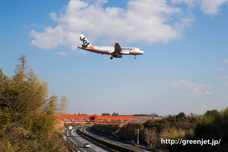 【成田の飛行機撮影スポット】野球場ポイント@ジェットスターのA320