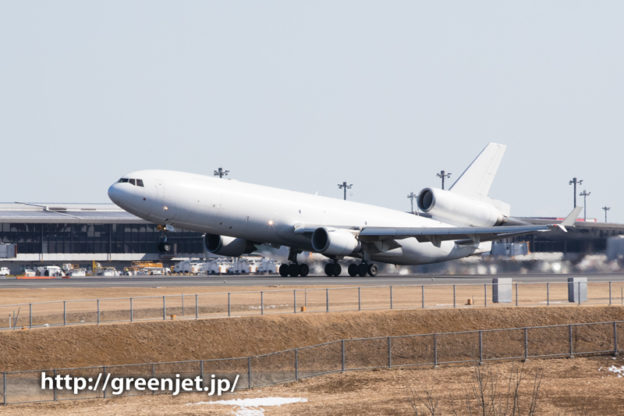 白いMD-11F@成田