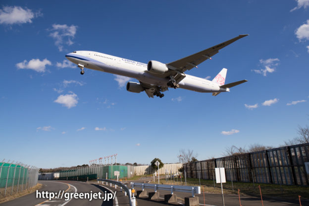 チャイナエアラインのB777＠東峰トンネル入口前