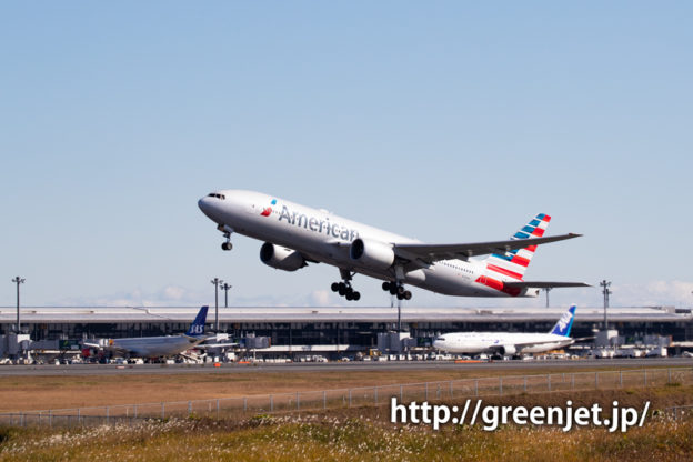 アメリカン航空のB777＠奥の細道