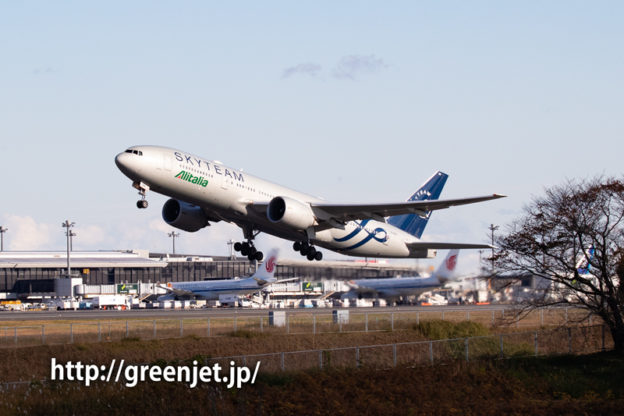 スカイチームカラーのB777＠奥の細道