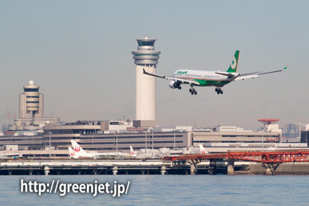 エバー航空のエアバスA330＠浮島
