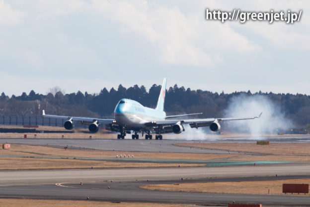 大韓航空のジャンボ～迫力のランディング