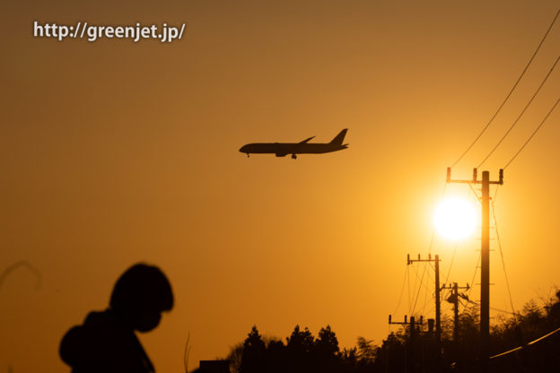 夕陽と飛行機＠野球場ポイント～成田