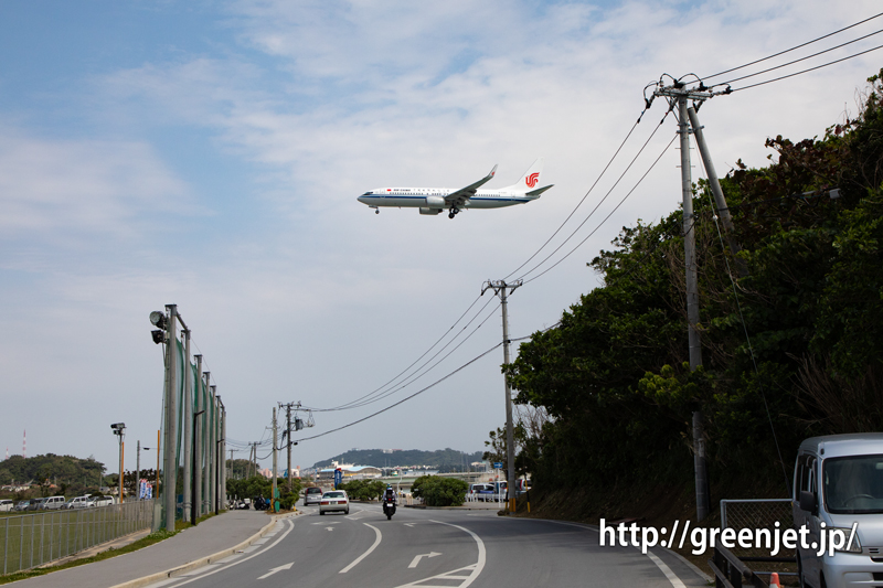 瀬長島野球場付近にて撮影した飛行機