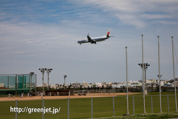 瀬長島野球場付近にて撮影した飛行機