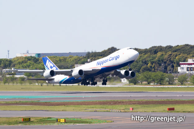 成田空港第一ターミナル展望デッキで捉えたNCAのジャンボ