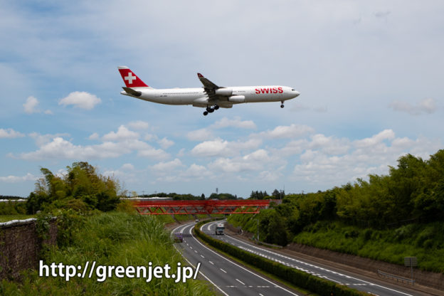 これは珍しい！野球場ポイントでSWISSのA340！