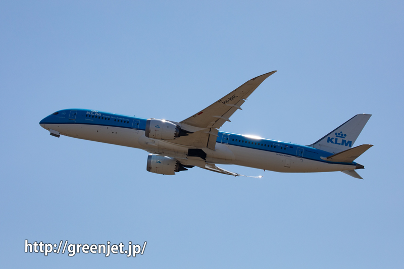 KLMの青いB787-9が関空を発つ！！