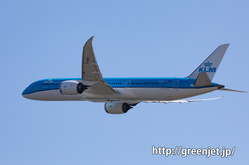 KLMの青いB787-9が関空を発つ！！