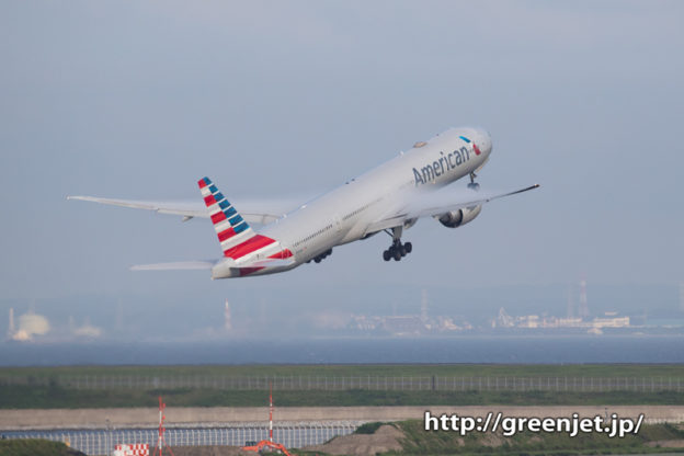 たまにはアメリカン～羽田で捉えるB777