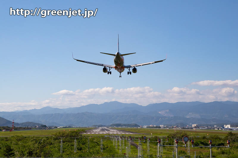 高知の美しい海と飛行機はジェットスター！