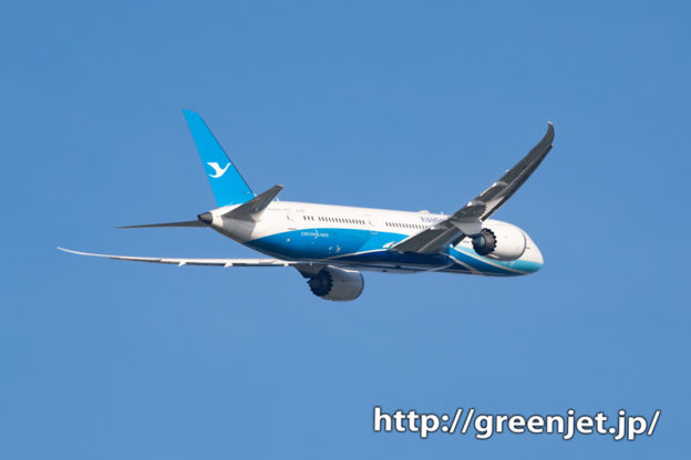 さくらの丘で捉えるシャーメンのB787！