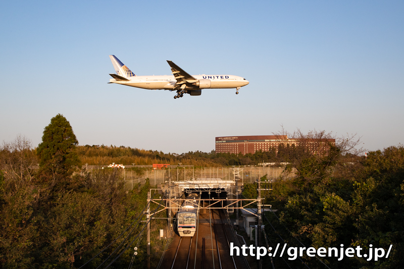 遂に撮った！飛行機と京成線のコラボ～成田