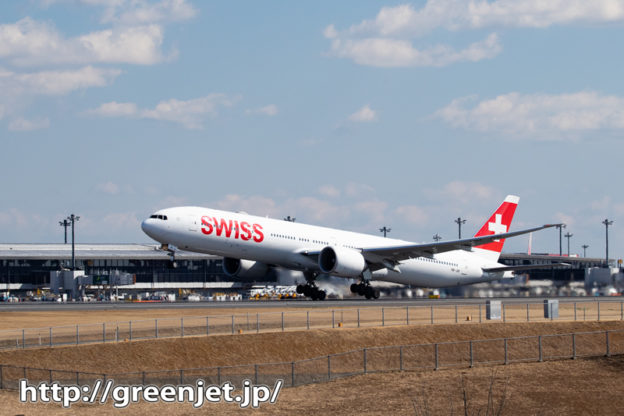 SWISSのB777を奥の細道で撮る。。