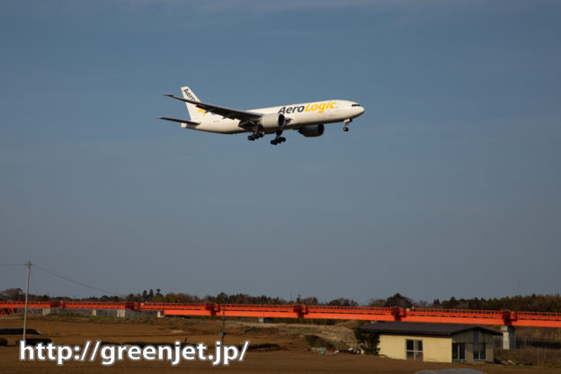 ロジックのB777を野球場ポイントで撮る