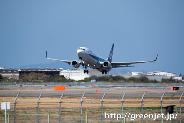 松山のRWY32エンドで飛行機の離陸を撮る