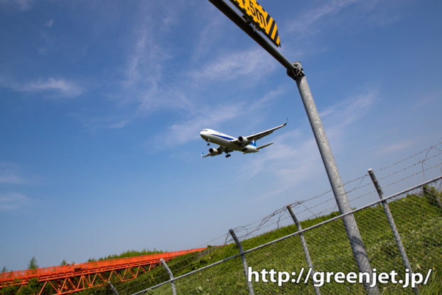 たまには飛行機写真を傾けてみる～成田