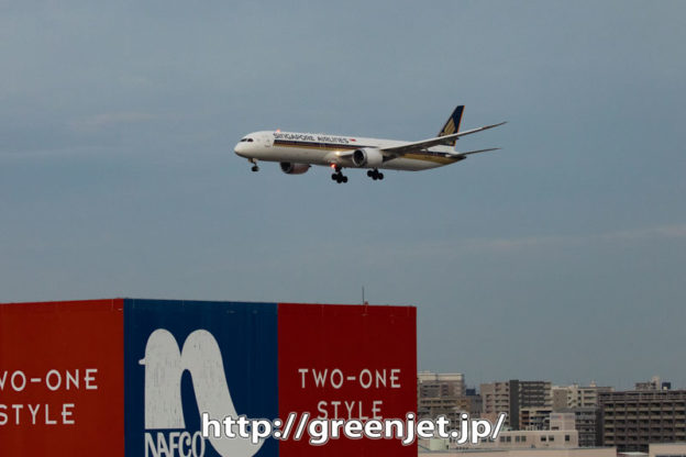 飛行機＠福岡～シンガポールB787-10