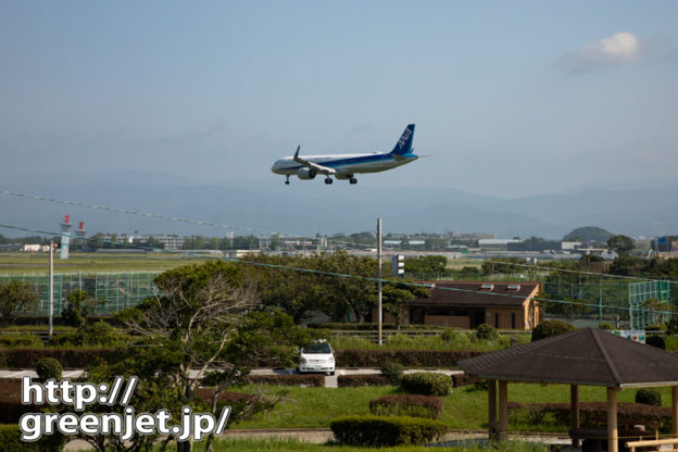 何気ないローカルな風景に飛行機～高知