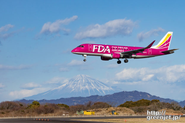 静岡で飛行機～ローズピンクFDAと富士