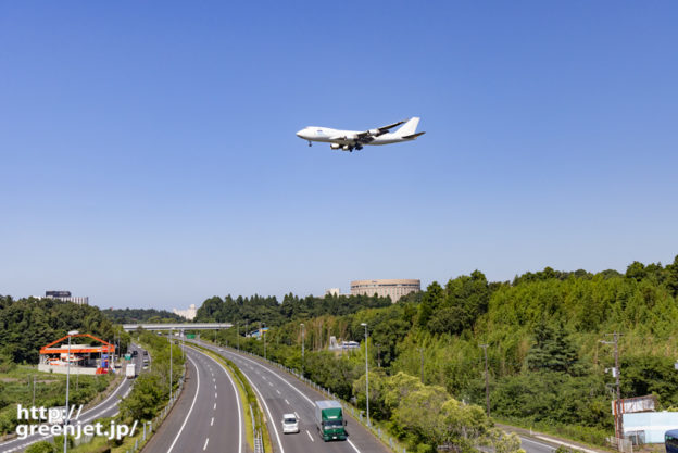 成田で飛行機～朝の高速道路とジャンボ