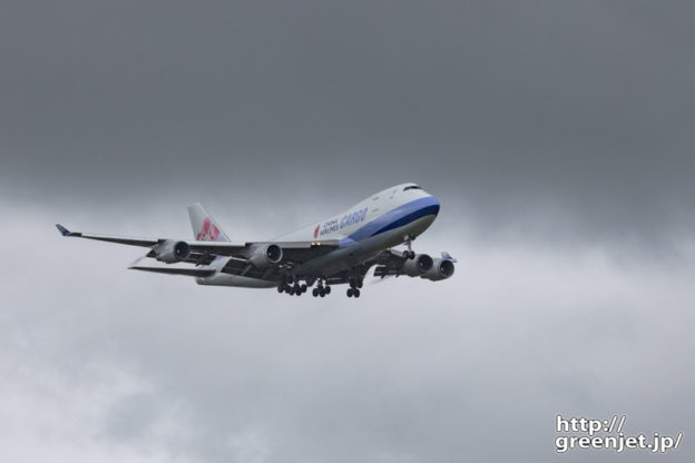 成田で飛行機～明と暗の境にジャンボ