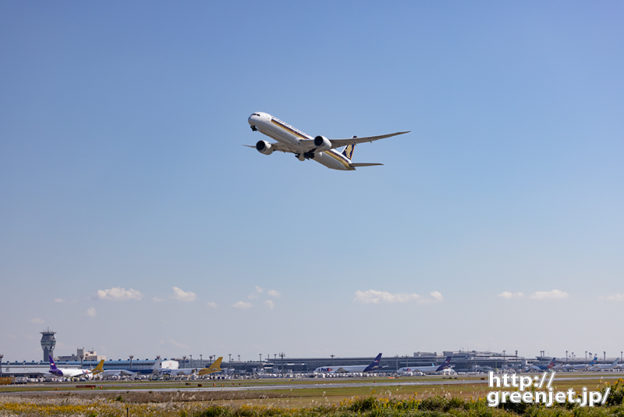 成田で飛行機～ランプセントラルタワー