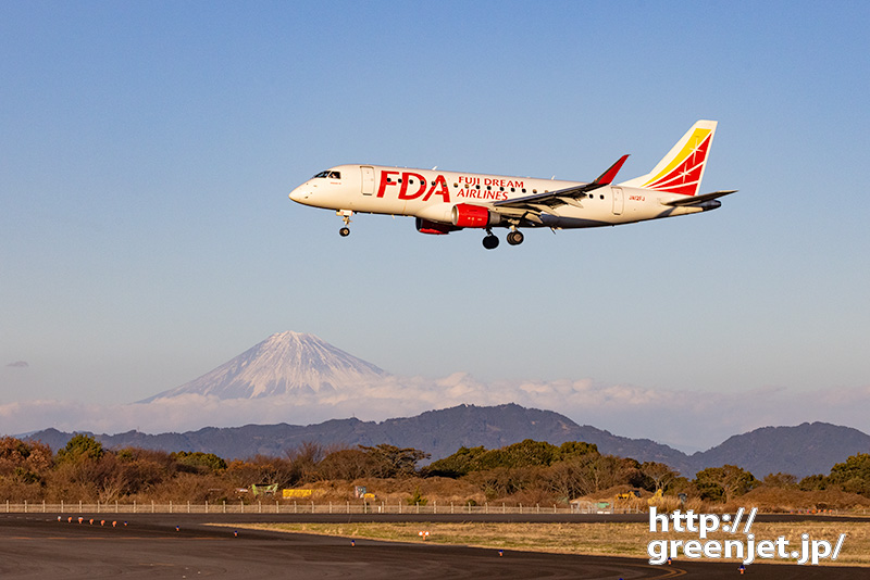 静岡で飛行機～ホワイトFDAと富士