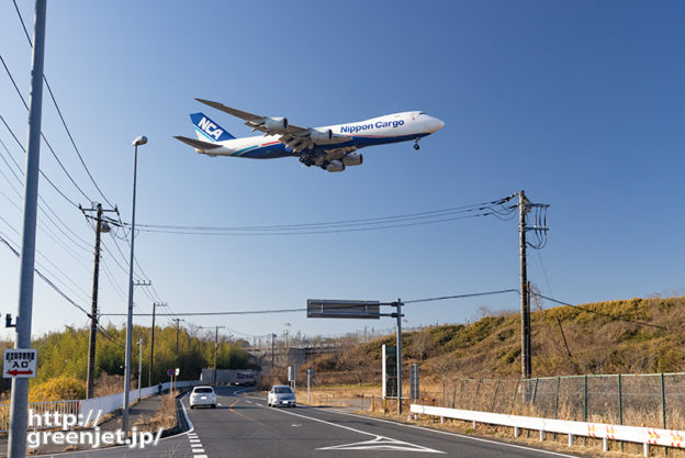 成田で飛行機～NCAジャンボにここで迫る