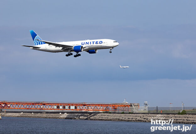 羽田で飛行機～ニューカラーユナイテッド