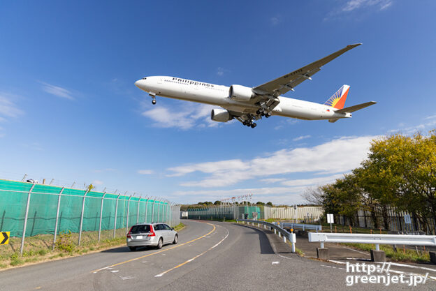 成田で飛行機～フィリピンエアーのB777