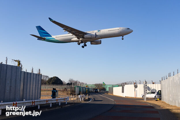 成田で飛行機～ガルーダA330の迫力