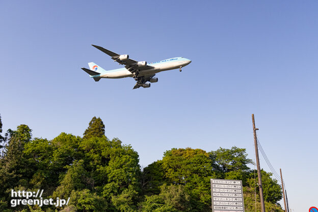 成田で飛行機～目前にジャンボが現れる迫力