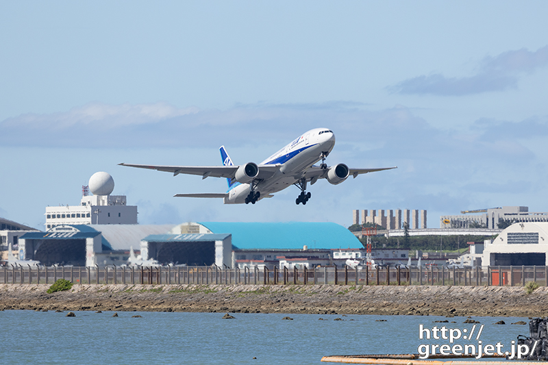 【那覇の飛行機撮影ポイント】瀬長島ウミカジテラス前