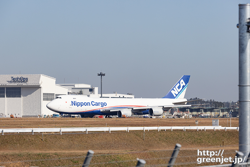 成田で飛行機～ジャンボを横から撮り放題