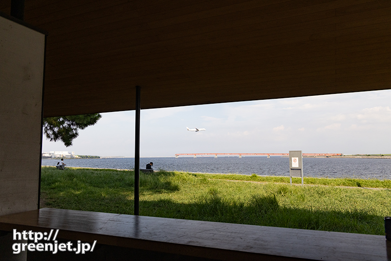 羽田で飛行機～箱庭の中にA350