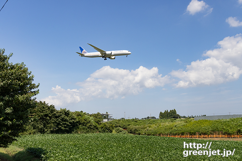 成田で飛行機～夏の風景とユナイテッドB787