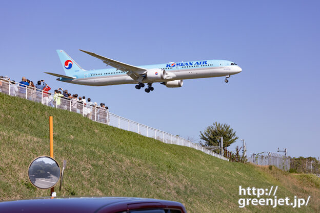 成田で飛行機～コリアンB787Xを大迫力で