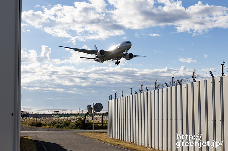 成田で飛行機～FedExのB777Fにハイライト