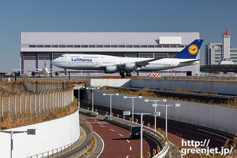 羽田で飛行機～空港トンネルとルフトジャンボ